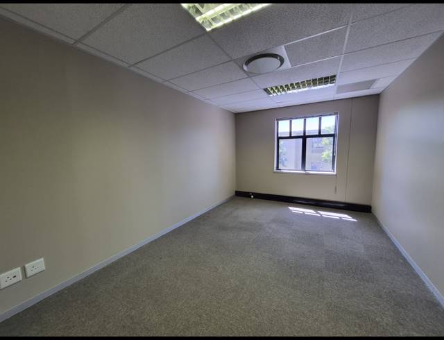514M² OFFICE TO LET IN SANDTON CENTRAL